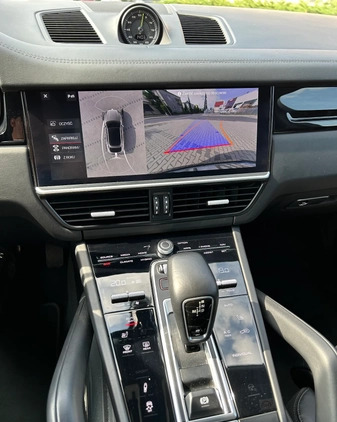 Porsche Cayenne cena 388000 przebieg: 45000, rok produkcji 2019 z Łęczna małe 277